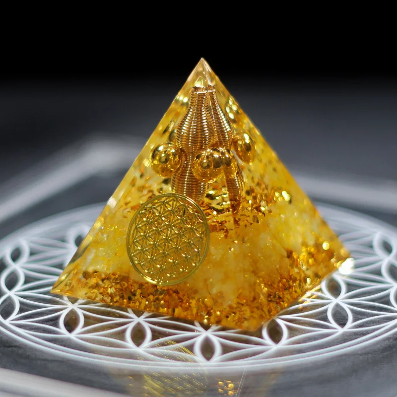 Hot-selling Crystal Pyramid Resin Ornament Home Gold-Attracting Handicraft Factory Wholesale