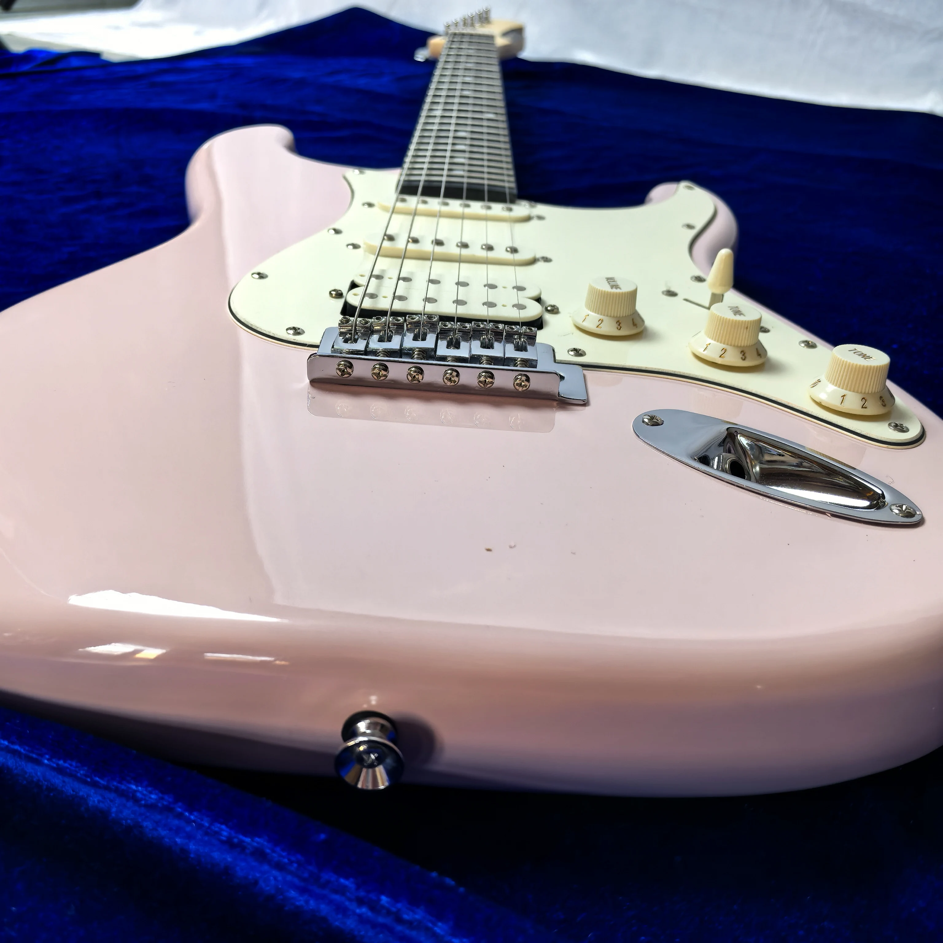 Customizable Color Pink Body with Vintage Yellow Protective Plate Electric Guitar Unique Design， In stock!