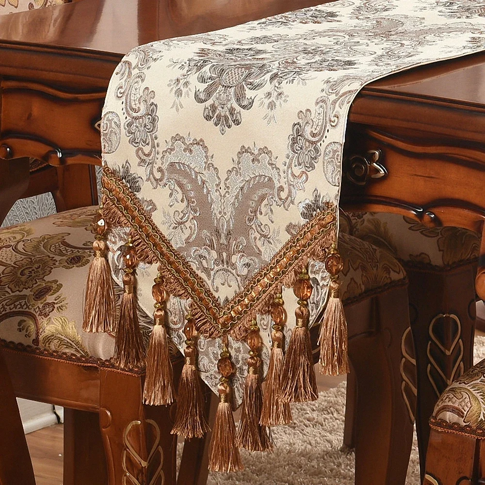 European Luxury Jacquard Table Runner Cupboard Coffee Table Cover Noble Soft Deerskin Fleece Tablecoth Table Flag Bed Flag