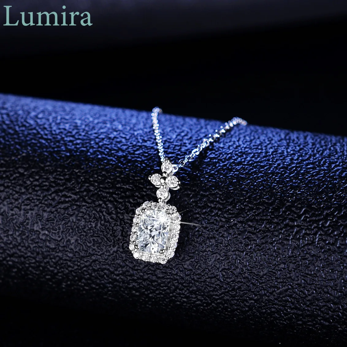 

Lumira геометрический прямоугольный кулон изумрудной огранки, платиновая цепочка на ключицу PT950, модное 1-каратное ожерелье из муассанита для женщин