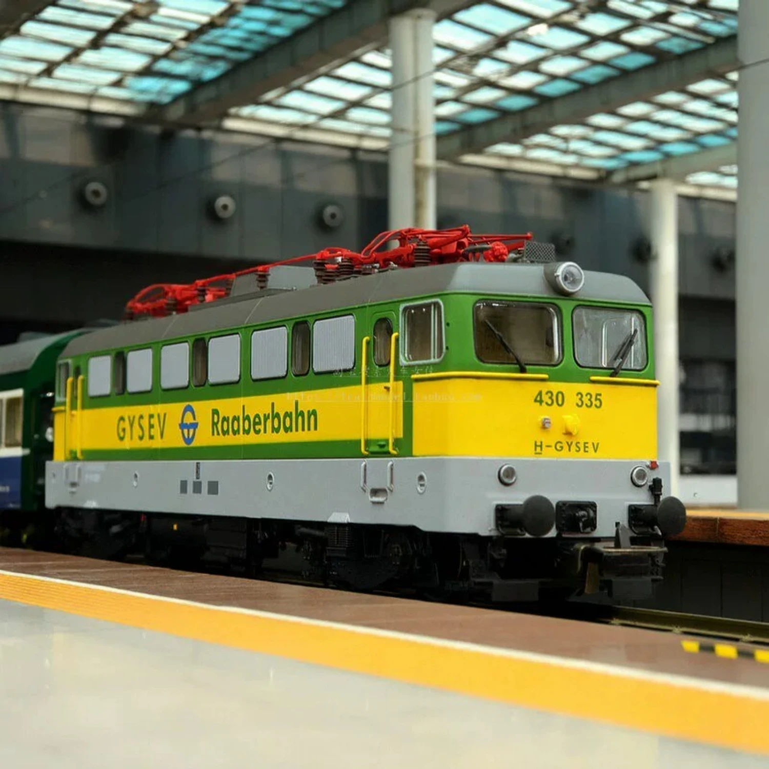 PIKO HO Type 1/87 Train Model V43 Electric Locomotive Livery Digital Sound Version 51441 Simulation Model, Boy's Toy Gift