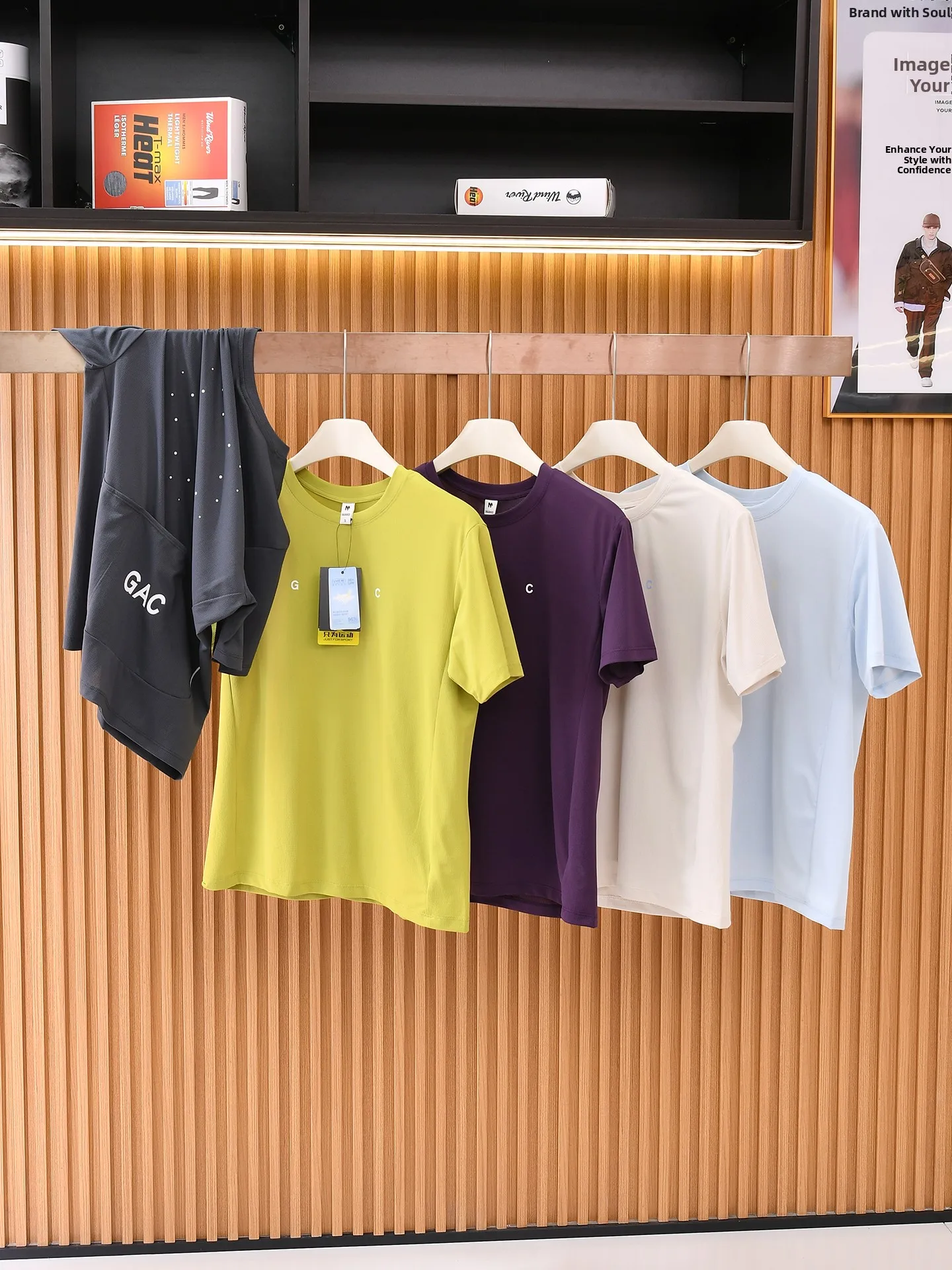 Thumbnail 2 - #29 Cheap Mens Moisture Wicking Sports T-Shirts Worth Buying