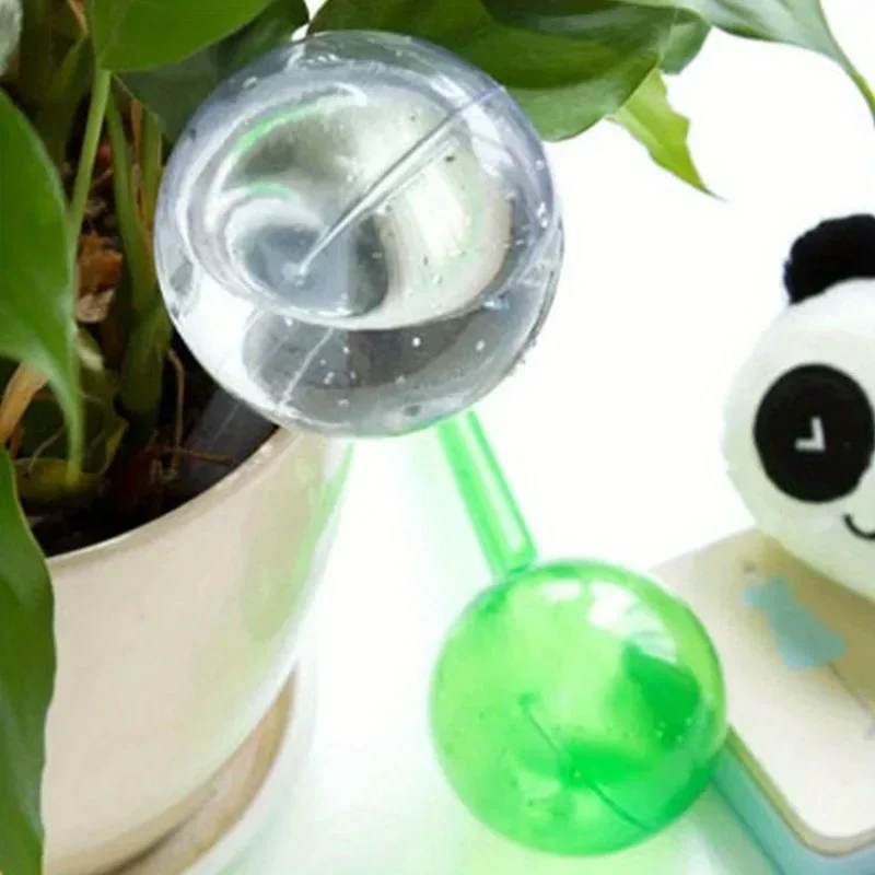 4 Stück Pflanzen-Selbstbewässerungskugeln Automatische Bewässerung Transparente Kunststoff-Pflanzenwasserkugeln Tropfbewässerungssystem für Haus, Garten, Blumen und Pflanzen – Detail 6