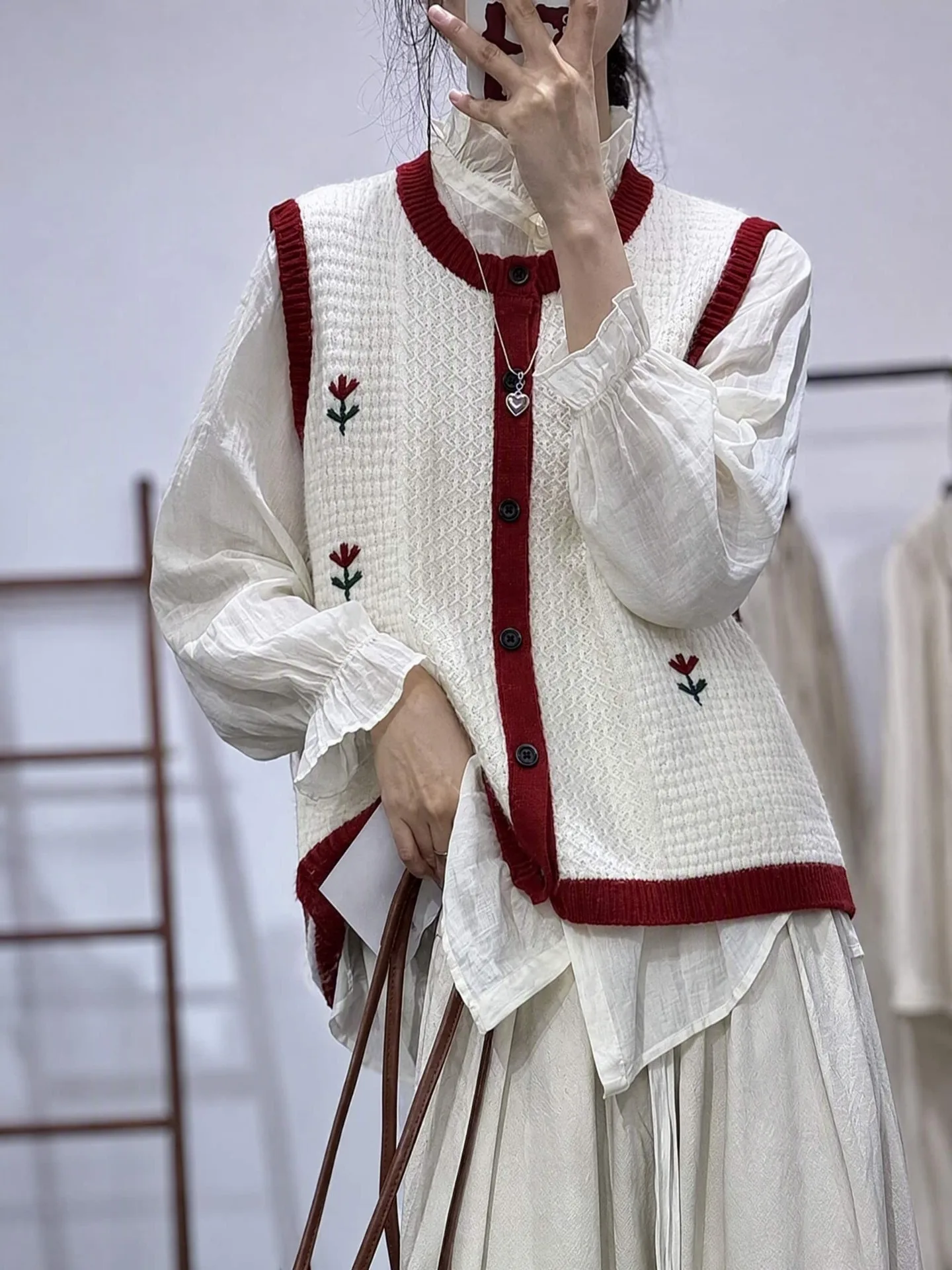 Embroidered Jacket Contrast Color Splicing Open Cardigan Layering Vest Sweater Brand Women's Fashion Autumn New Style Slimming