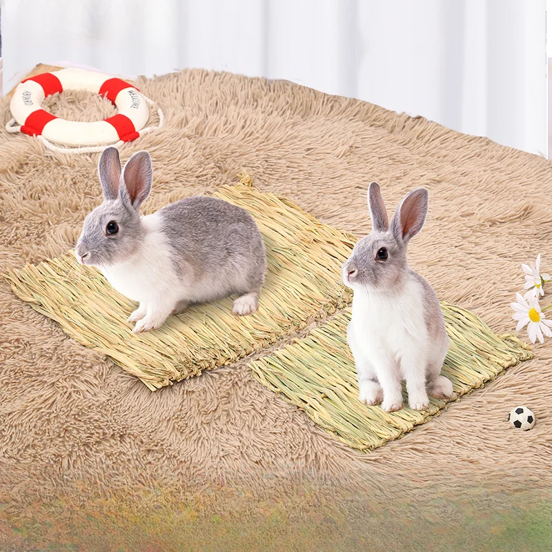 Rabbits Bunny Grass Mat Small Animal Woven Hay Mat Natural Straw Bedding Resting Cage Mat For Guinea Pig Chinchilla Hamster Rat