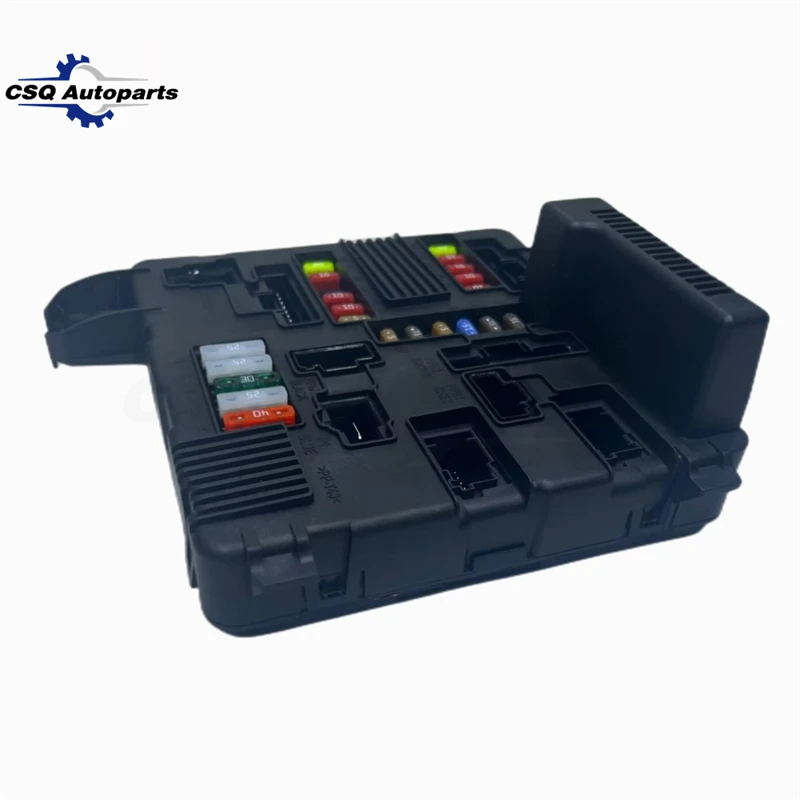 8200306033 Engine Fuse Box  8200306032 5118399300 8200262385 For Renault Megane Scenic 2002-2006 Megane II 1.9 DCI