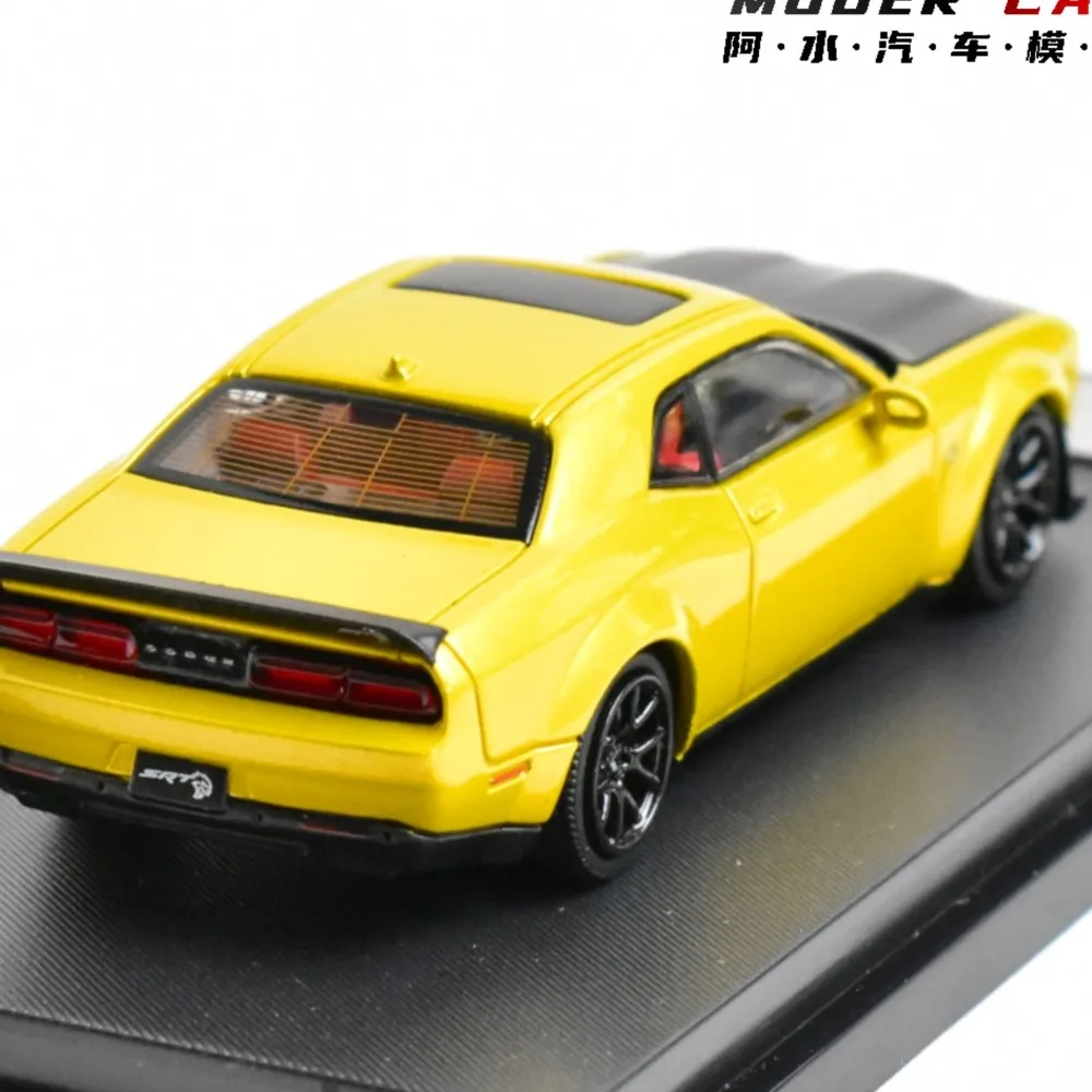 

SH 1:64 Souvenir SRT Hellcat Collectible Diecast Model Car