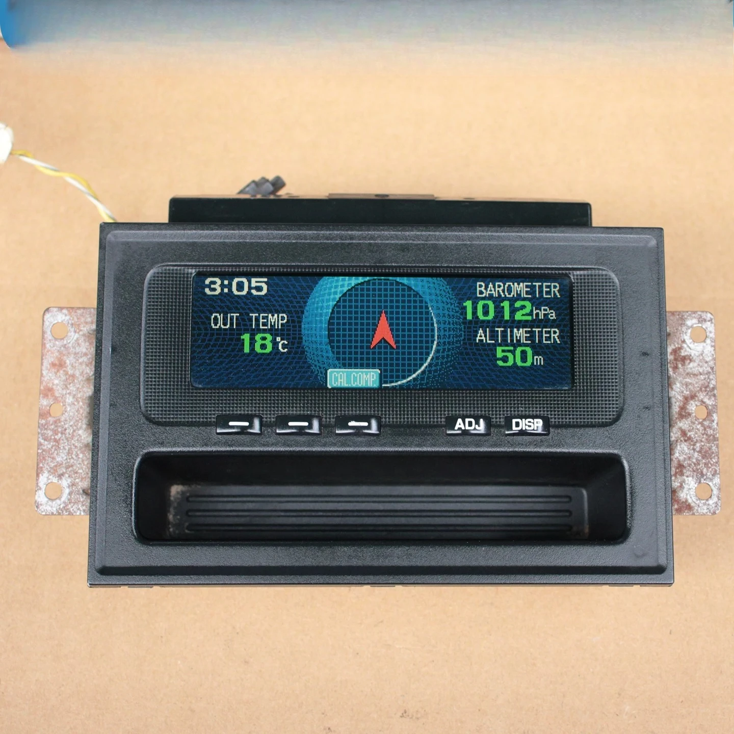 Pre-owned Adapted To Mitsubishi Pajero V67V68V73V75V77V78 Compass Altitude Meter Multifunctional Sub-Instrument Color Screen
