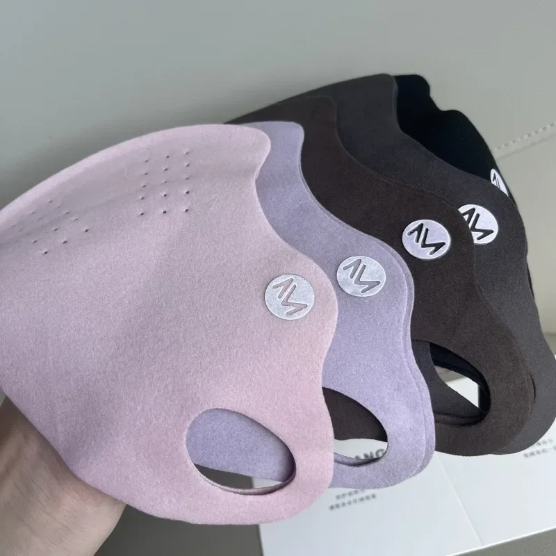 

Winter Seamless Warm Mask Autumn and Winter Velvet Breathable Mask Outdoor Cycling Sunscreen Windproof Mask