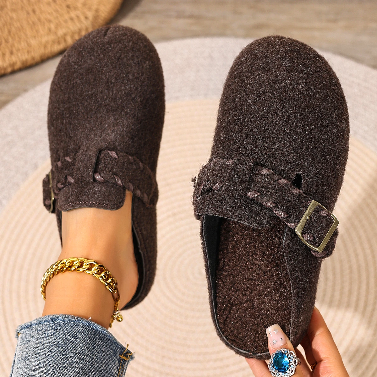 

2025 Women Slippers Comfortable Flat Slip-On Slippers Slip on Fashion Slippers Warm Spring Autumn Casual Sandals Slides Women
