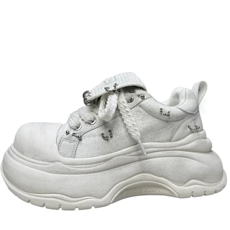 

Европейский дизайн, подиумный стиль, кожаная повседневная обувь для мужчин, туфли для грязной доски с металлическим кольцом и пряжкой на толстой подошве, модные туфли для папы