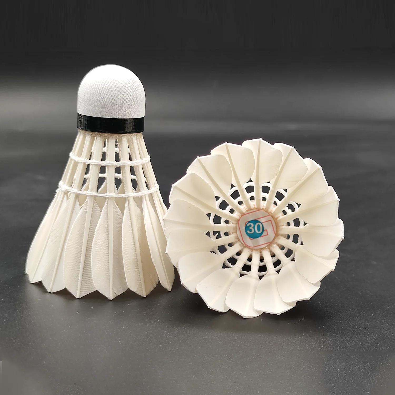 

Premium Durability Dmantis G30 Goose Feather Shuttlecock with Natural PU Fiber Cork