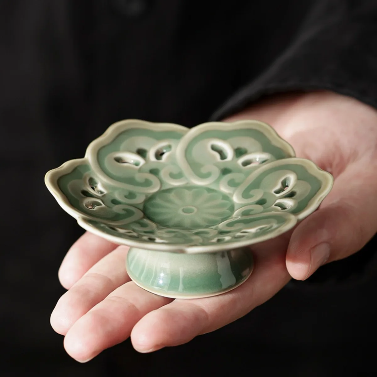 

Yue Kiln Celadon High Foot Cup Coaster Heat Insulation Pad Chinese Ceramic Tea Set Accessory Handmade