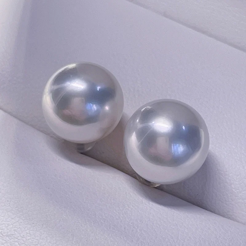 Genuine Goods 18K Golden Nanyang Australian White Sea Pearls Stud Earrings