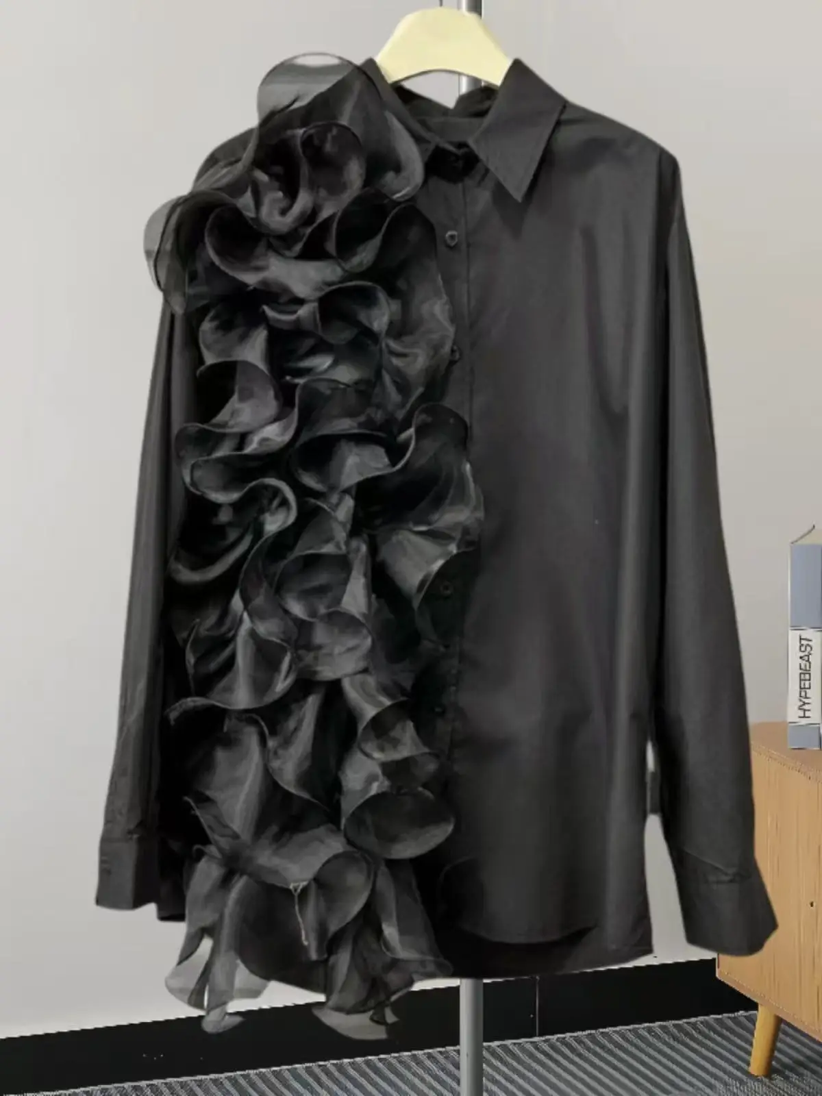 

Wholesale 2026 Spring Summer Autumn New Fashionable Style Shirts Blouses Long Sleeved Loose Women's Shirt White Black