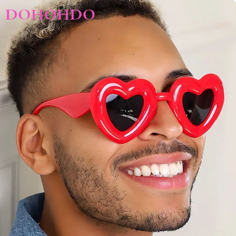 

DOHOHDO New Ladies Love Heart Sunglasses Retro Big Frame Women Sunglasses UV400 Protection Summer Shades Eyewear Oculos De Sol