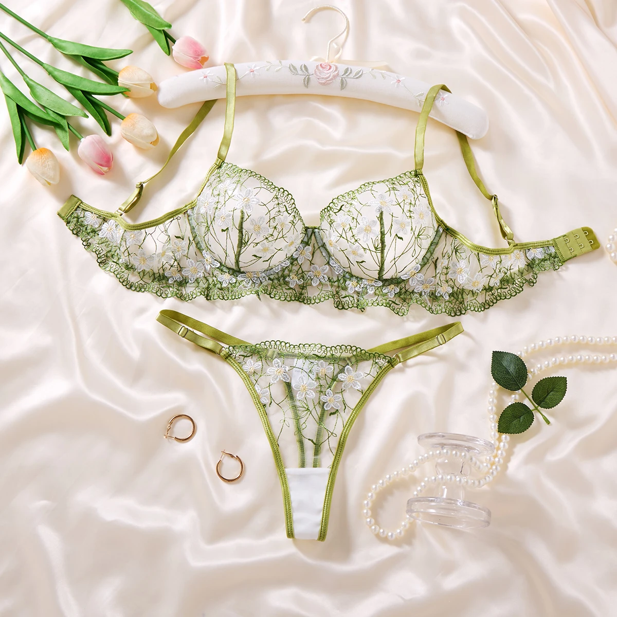 Lingerie une pièce en dentelle florale verte sexy et transparente, brodée, style français doux et passionné, soutien-gorge ZA825194