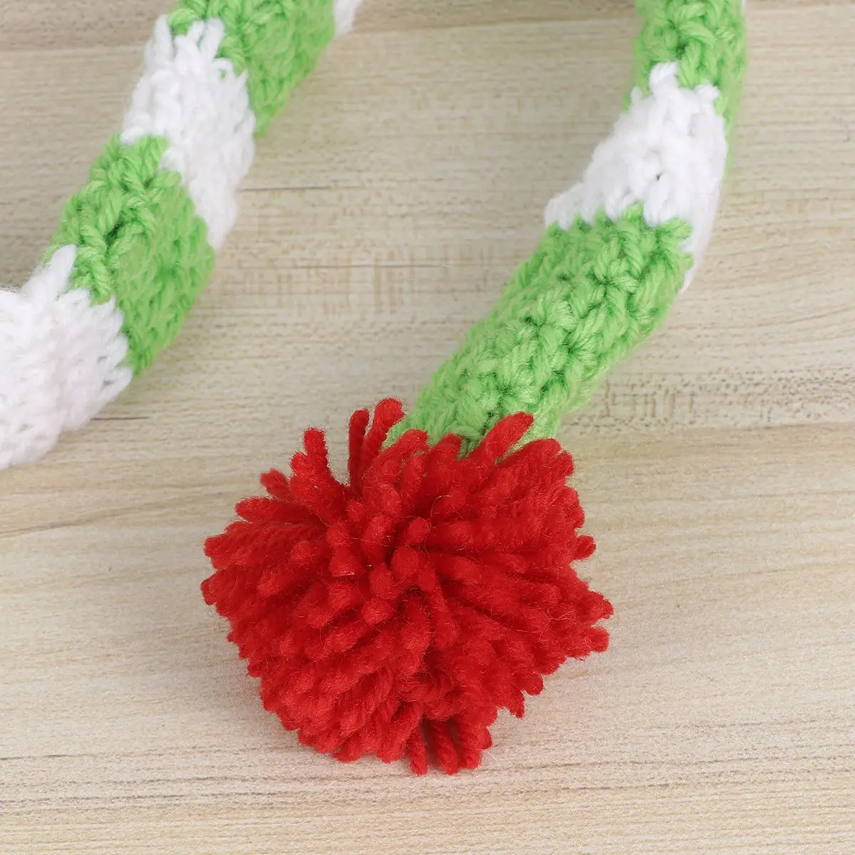 

Knit Cap for Children Soft Stretchy Winter Hat Close-Knit Stitching Cute Pompom Decor Holiday Party Photography Prop Green
