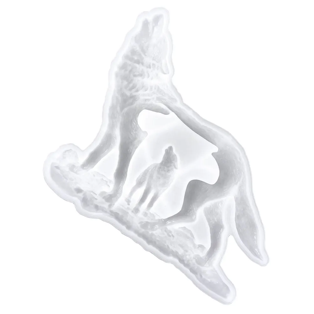 

DIY Wolf Shaped Mold in Silicone for Resin Crafting Reusable and Odorless Mold for Personalized Wall Art Perfect Creative Gift