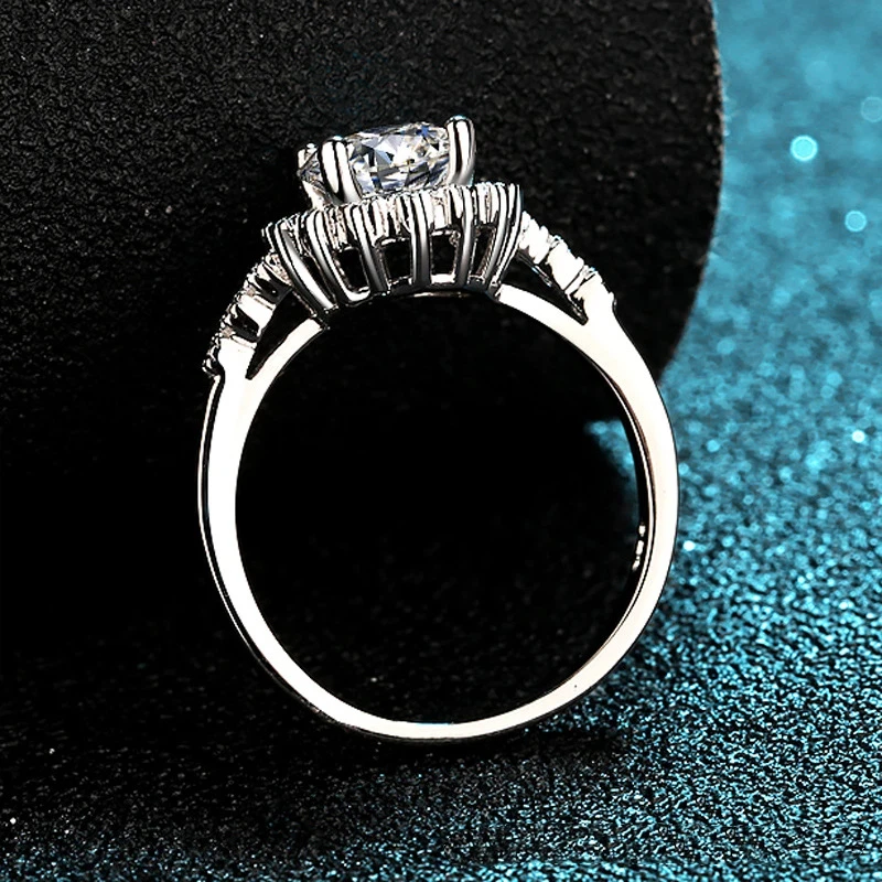 18K white gold and platinum PT950 ring for women 1 carat moissanite diamond ring round package stars holding the moon