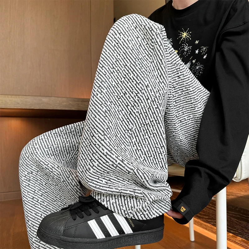 

2025 New Men's Hip Hop Trousers Pants Men's High Streetwear Autumn Assault Pants Harem Trousers Straight Sweatpants