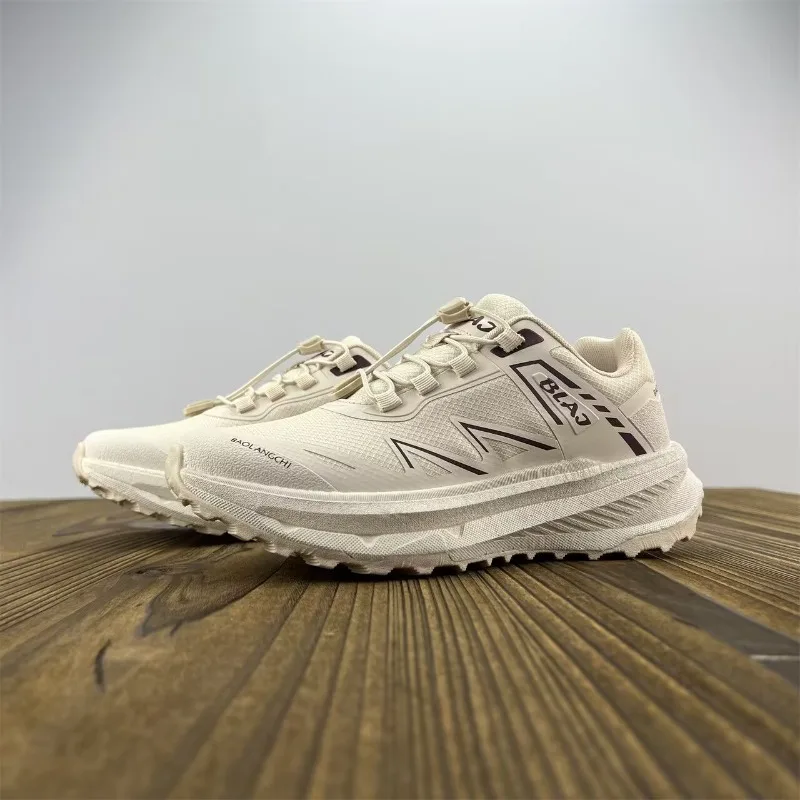 New Arrival Mesh Waterproof Couple Outdoor Running Shoes Lightweight Anti Slip Adult Sports Shoe Breathable Men's Walking Shoes