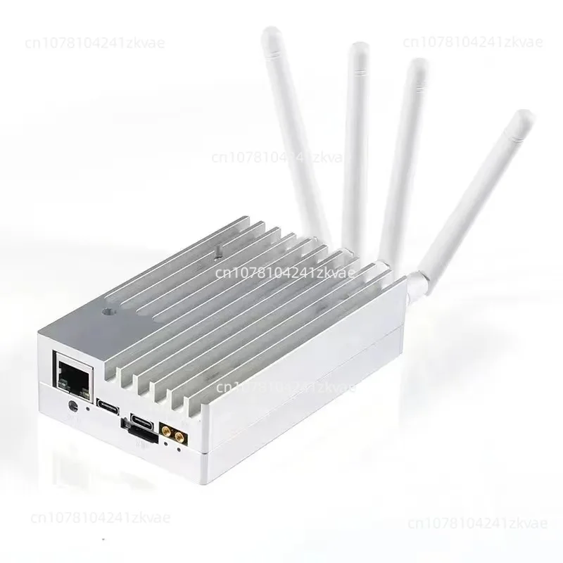 

Радиоприемник/передатчик RX/TX, совместимый с ADI ADALM-PLUTO Openwifi Pluto Zynq7020 FPGA 70M - 6GHZ ADC/DAC AD9363 SDR