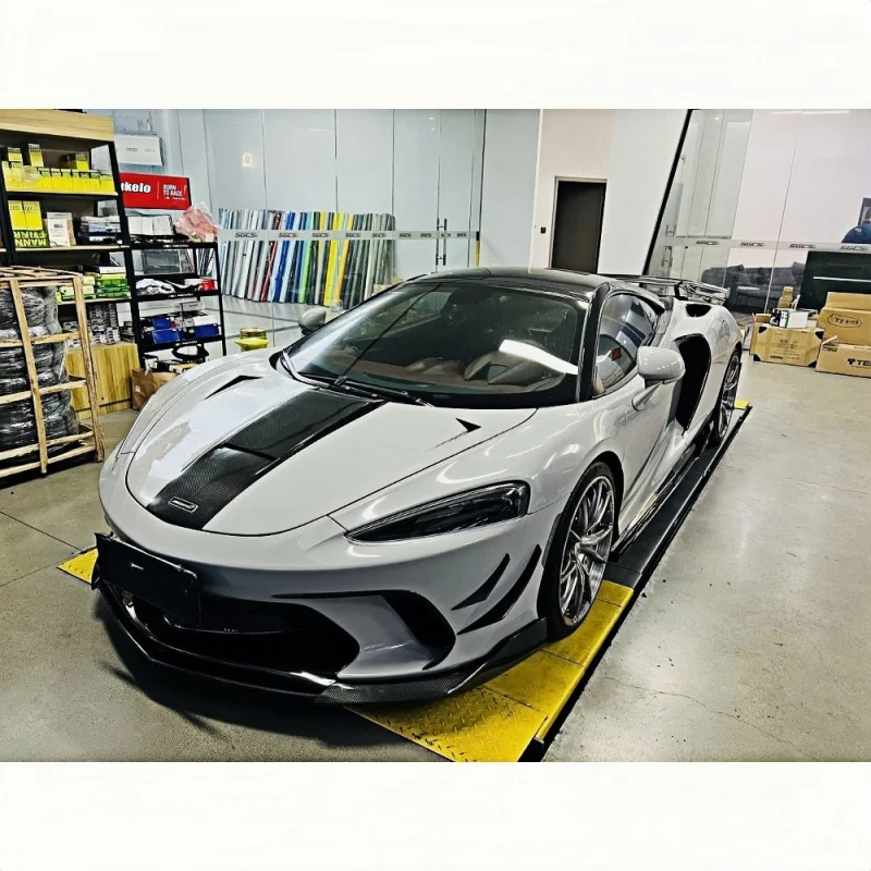 

Модификация автомобиля PRO Style: высококачественный капот из карбона, подходящий для McLaren GT