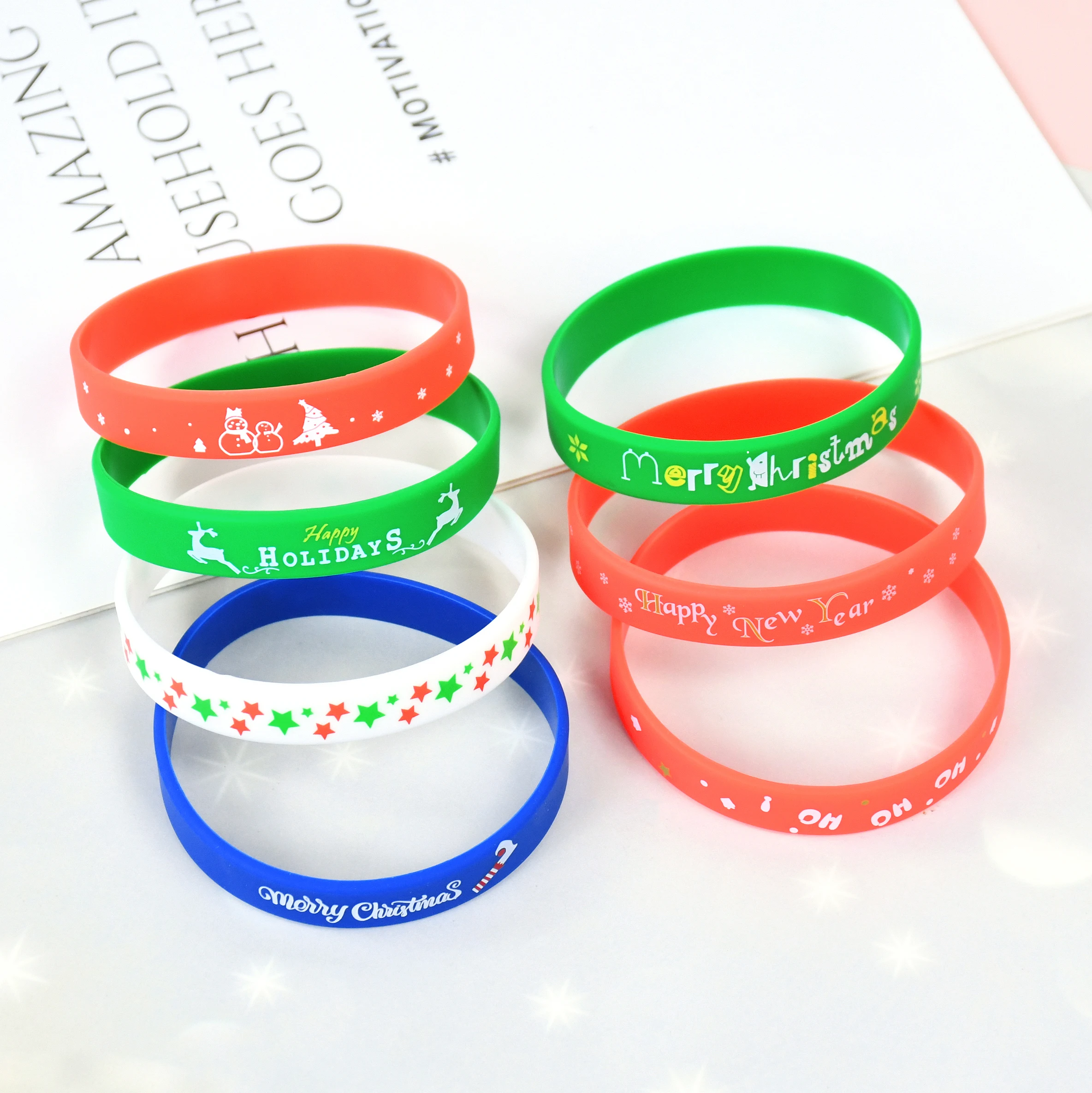 

8PC Christmas Silicone Bracelet Rubber Wristband New Year Party Decor Bangles Merry Christmas Gift kids Birthday Favor Pinata