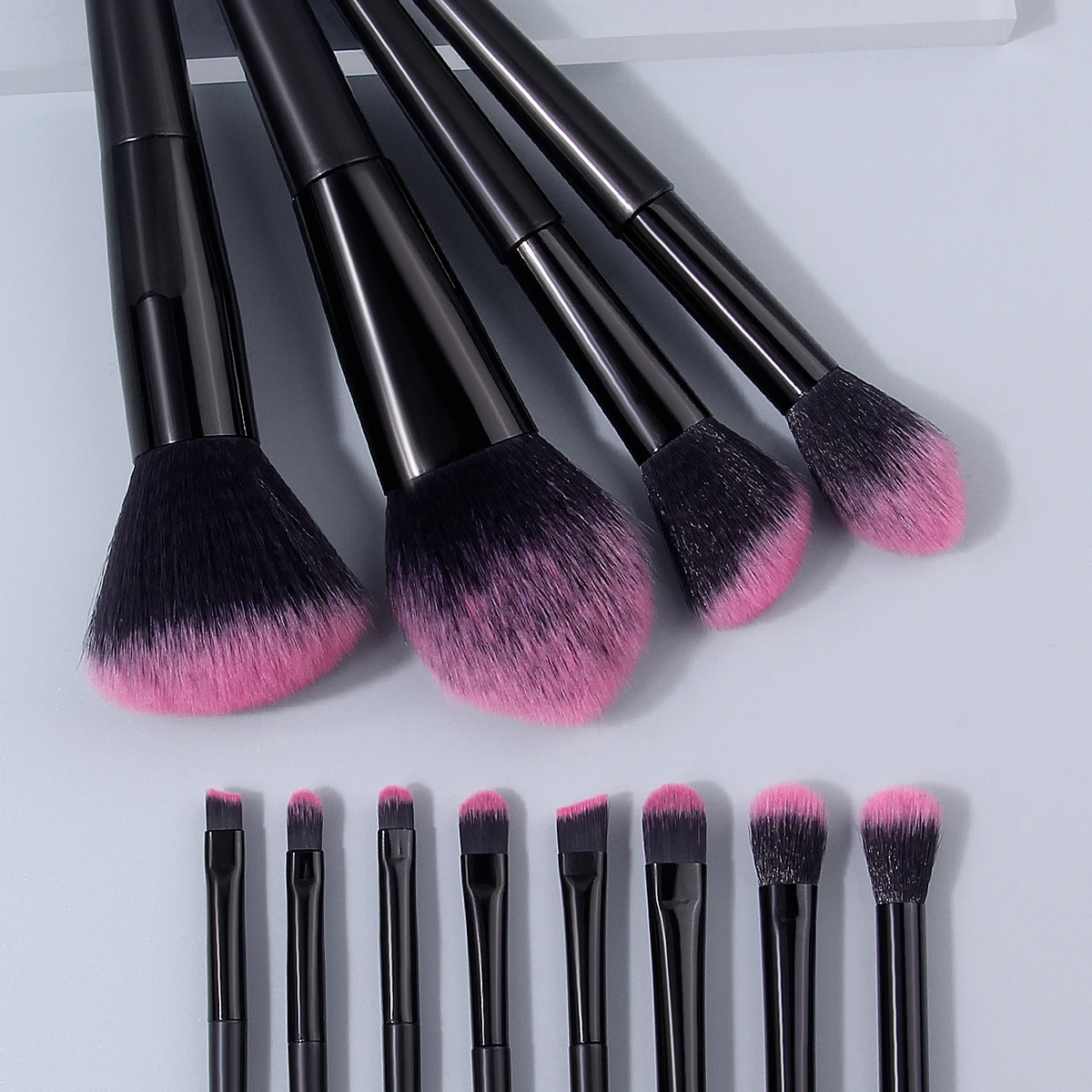 Juego de brochas de maquillaje multiusos, 32 Uds., esponja de maquillaje sin obstrucciones, esponja para polvo de huevo y banda para el cabello de limpieza suave, juego de correas para la muñeca