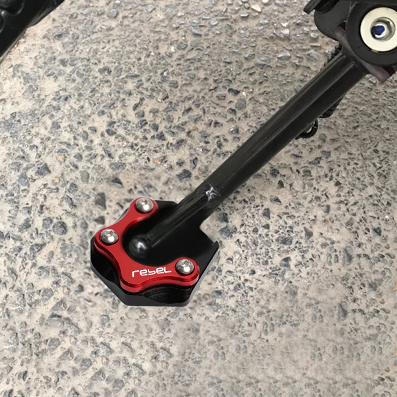 Moto CNC Piede Cavalletto Laterale Ingranditore Estensione Pad Misura Per Honda rebel500 250 300 REBEL CMX300 CMX500 Cavalletto Ingrandire Piastra