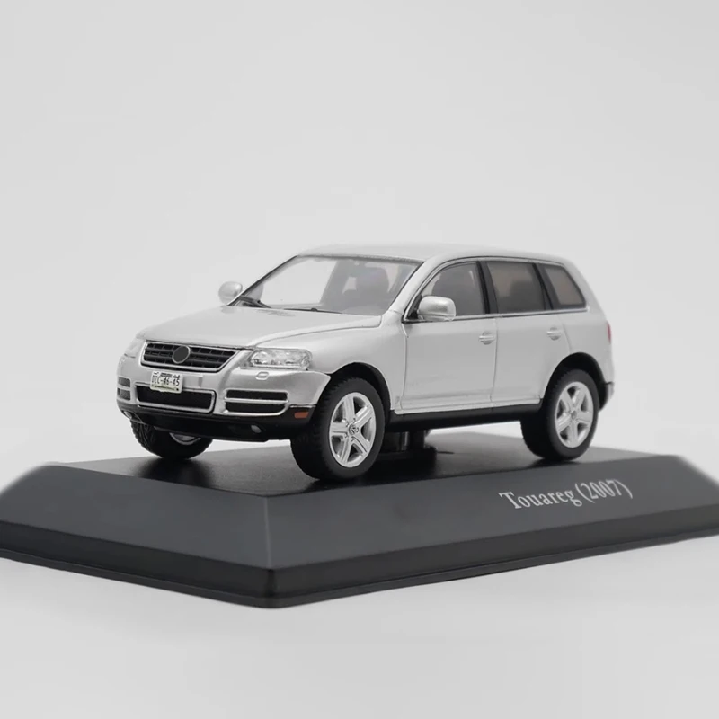 IXO Diecast 1:43 Scale Alloy Touareg 2007 SUV Car Model Finished Product Simulation Toy Collection Static Model Ornament