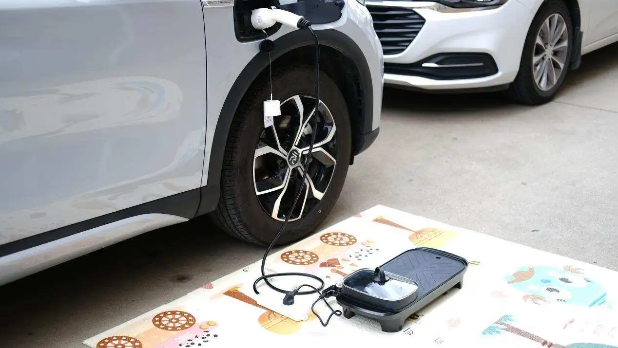 V2L US Adapter Vehicle To Load scarication EV Adapter Type2 Plug To US carica bidirezionale