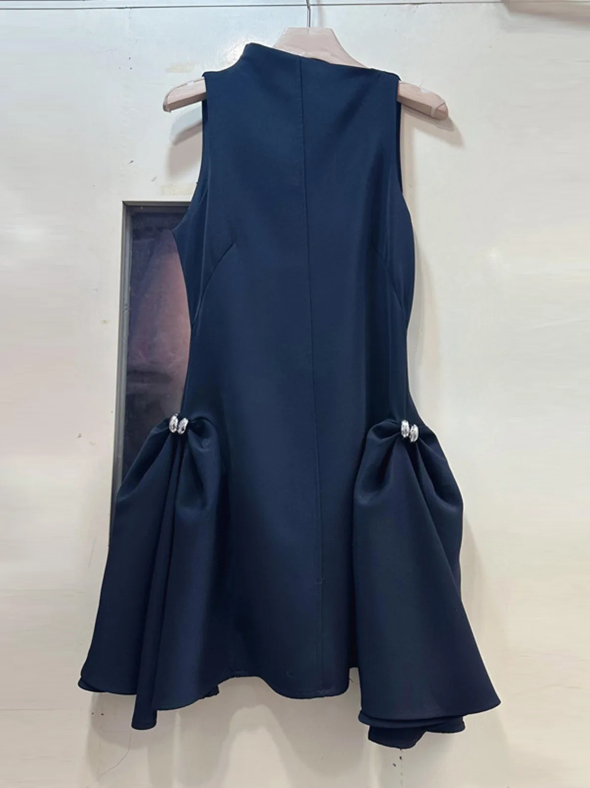 

2025 Spring and Summer New Vest Waist Miniskirt Draped Miniskirt Dress Commuter French Elegance-GZDL117