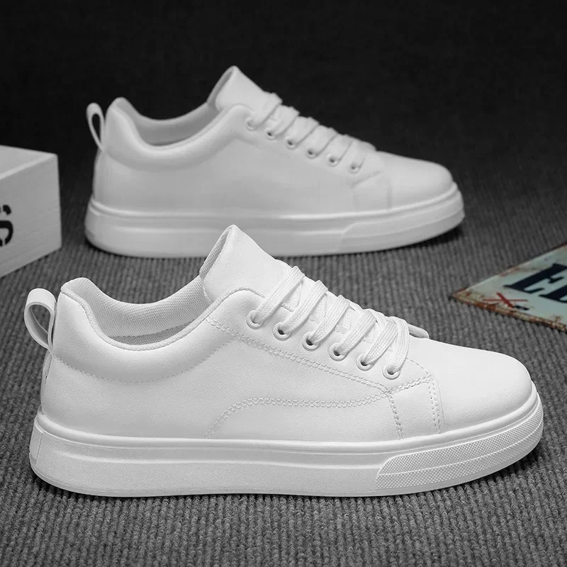 Zapatillas de deporte de alta calidad para hombre, zapatos informales ligeros de cuero PU para hombre, zapatos planos con cordones, Tenis blancos y negros de lujo