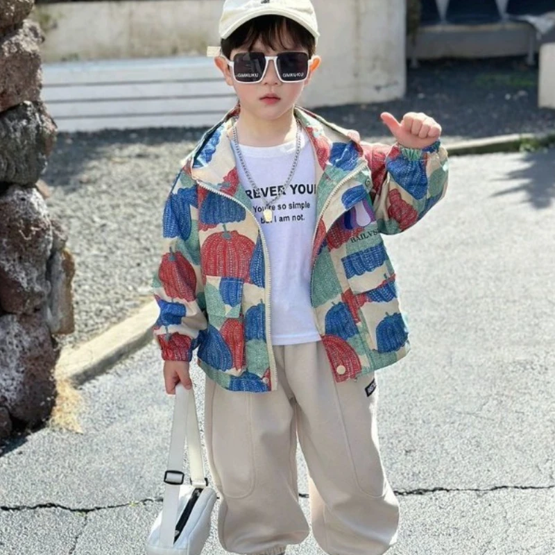 

Новинка 2023 года, осенняя уличная куртка для мальчиков, модное привлекательное модное пальто для маленьких мальчиков, весенне-осенняя одежда