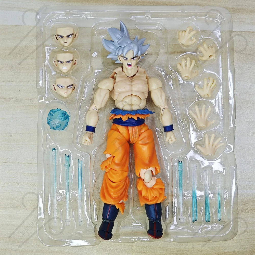 SHF Dragon Ball Z Super Ultra Instinct Goku pelo blanco modelo articulado colección juguetes 16cm