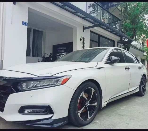 

2 шт. автомобильные универсальные лезвия крыла, боковая эмблема, металлические декоративные наклейки, задняя крутая повреждение 2025 для X1 X2 X3 X4 X5 X6 X7