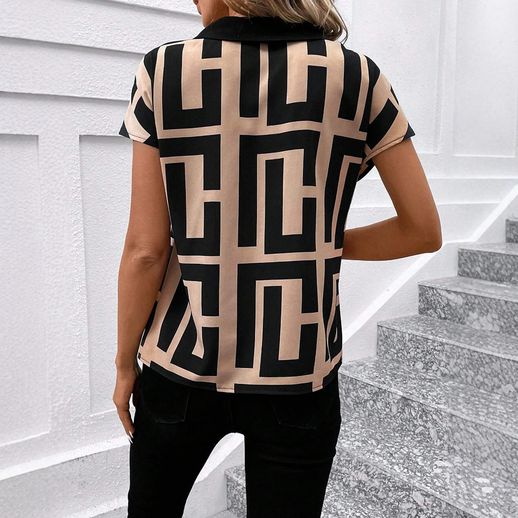 Blouses Zomer Elegante Fatsoenlijke Geometrische Contrastkleur Korte Mouw V-hals Slanke Casual Blouses Voor Dames