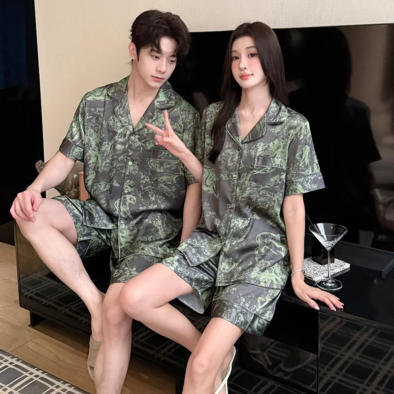 

Ladies ice silk lovers short sleeve shorts comfortable pajamas home clothes men loose can wear a sense of high-grade