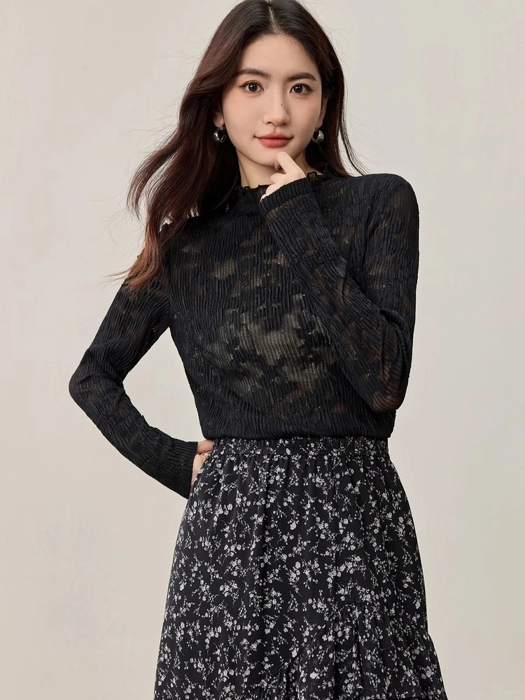 SENTUBILA レースインセット Tシャツ女性のための 2025 秋セミタートルネックスリムフィットストレッチ長袖ニットトップスエレガント 153SA2834