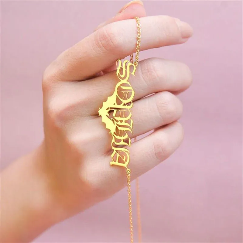Customize Golden Mom Hip Hop Friends Chain Female Love Photo Life Film Sticker Printing Laser Marking Kids Novelty Top Selling