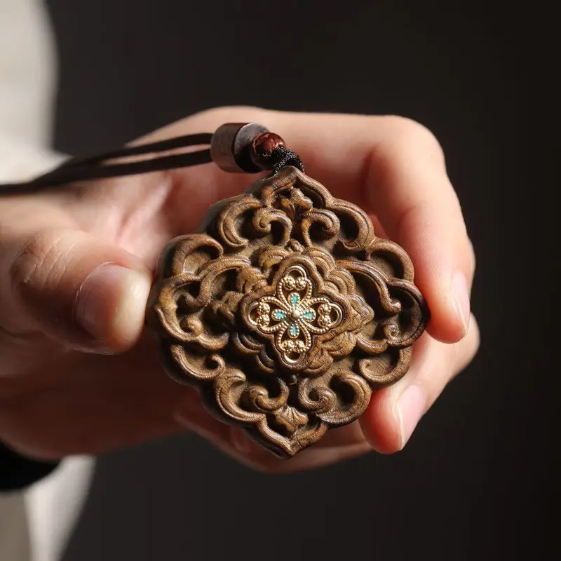 New model of agarwood wood carving auspicious floral motifs, pendant with inlay craftsmanship, single-sided carved hanging