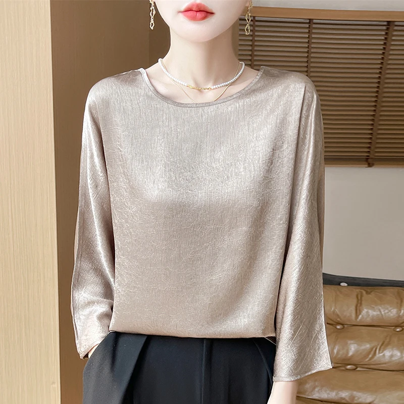 Summer New Nine-point Sleeve Satin Silk Blouse Round Neck T-Shirt Women' Design Sense Top Loose Soft Bottom Shirt Thin Pulloves