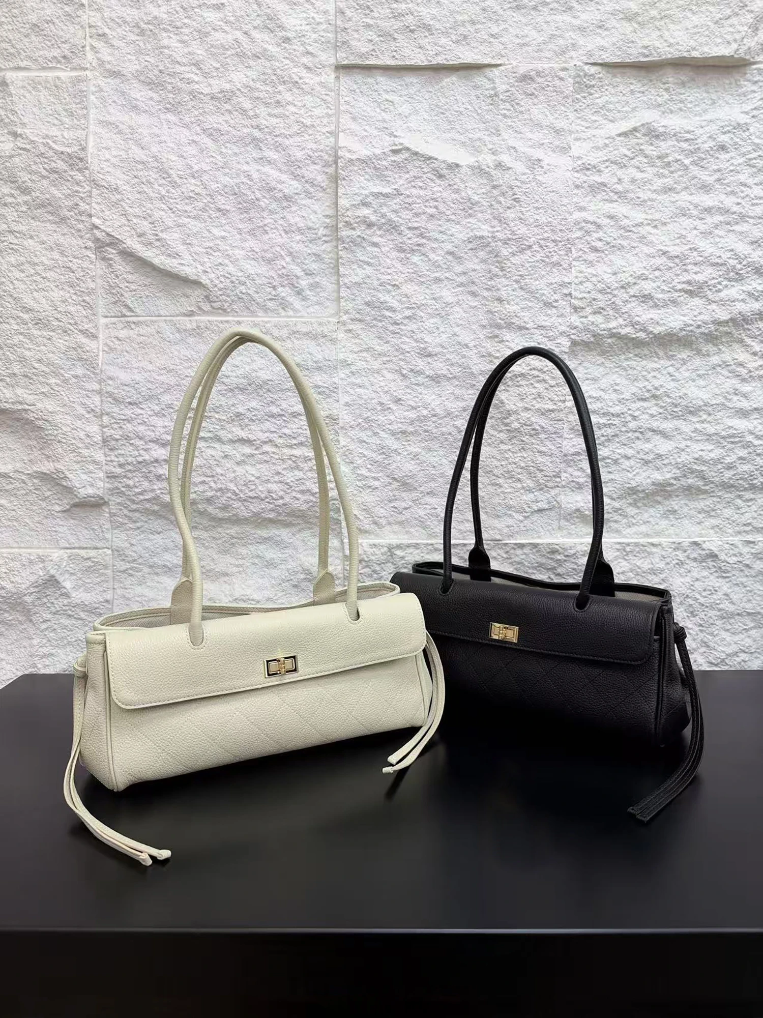 Top Layer Cowhide Hobo Bag Single Shoulder Commuter Bag Women's Fashion Spring Summer New Style French Bread Bag Handbag
