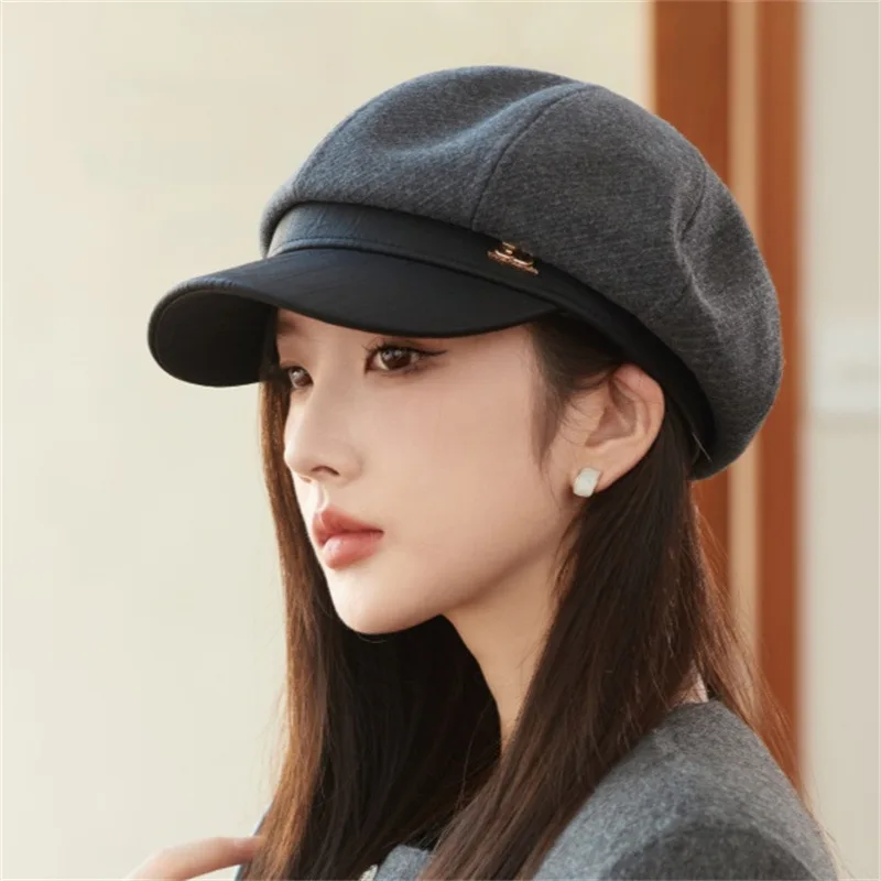 Korean style British retro octagonal cap with leather brim for autumn and winter, fashionable, face slimming, duckbill beret