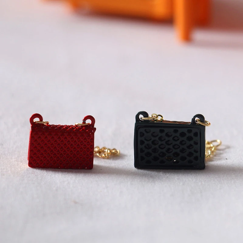 1 Pc Red/Black Metal chain pack Doll Bag Miniature Shopping Handbag for Clothes Accessories