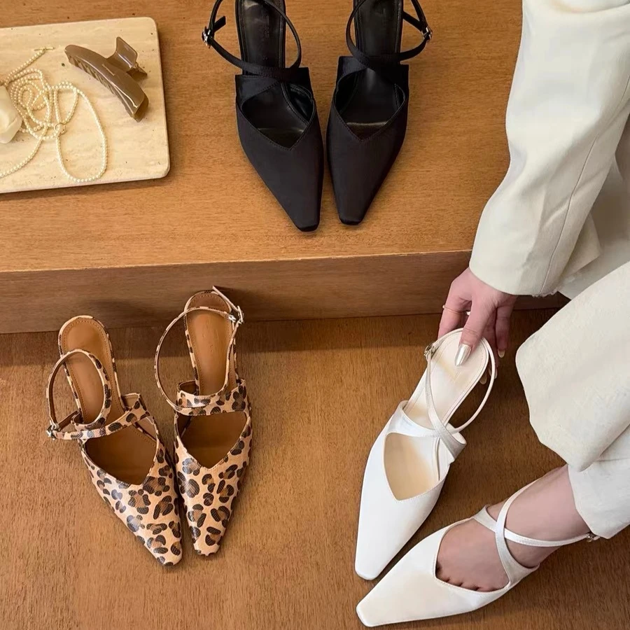 

Новинка 2025 года, брендовые женские модные и элегантные тапочки, модные женские элегантные туфли с острым носком, уличное платье на тонком низком каблуке