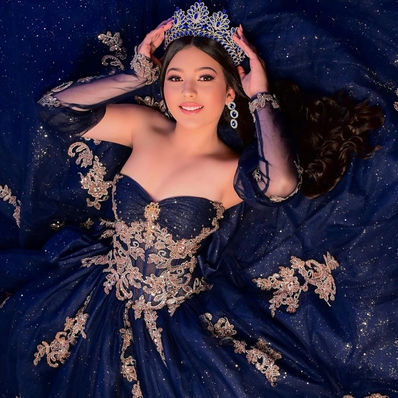 الأزرق الداكن لامعة فساتين Quinceanera قبالة الكتف الذهب زين الدانتيل الخرز القوس مشد تول حفلة عيد ميلاد الحلو 16 فستان سترة