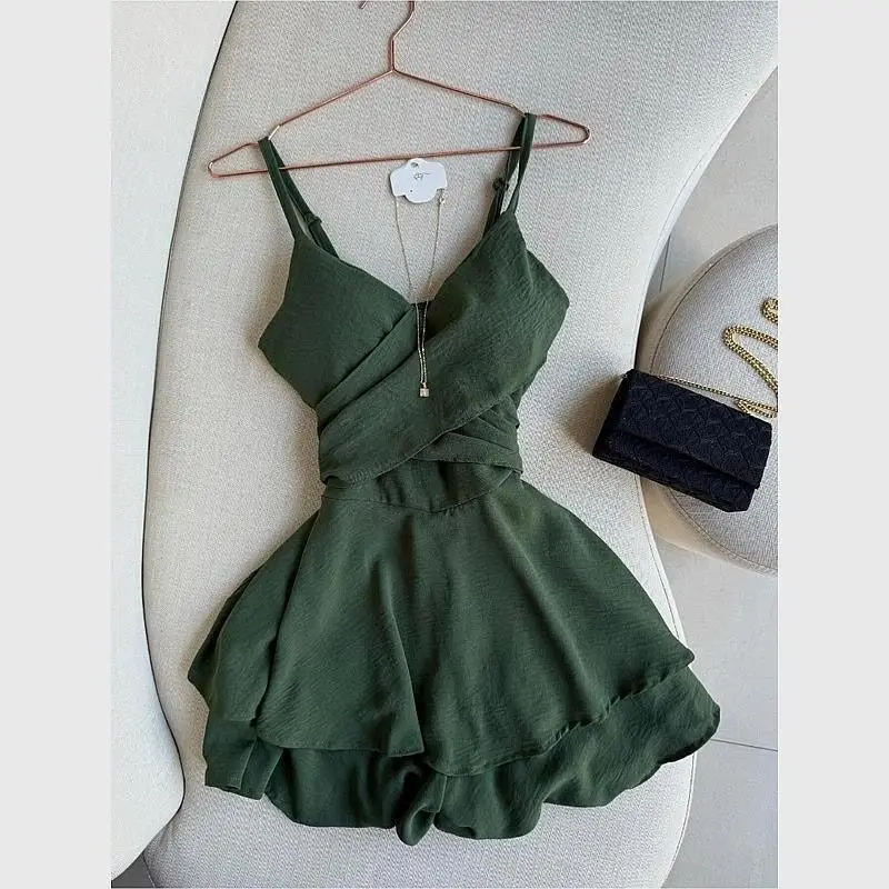 Super ดูดีสีเขียวชุดกระโปรงสําหรับสตรีฤดูร้อนใหม่ High-end Unique Seaside วันหยุดชุดคอ Slim Elegant Dress